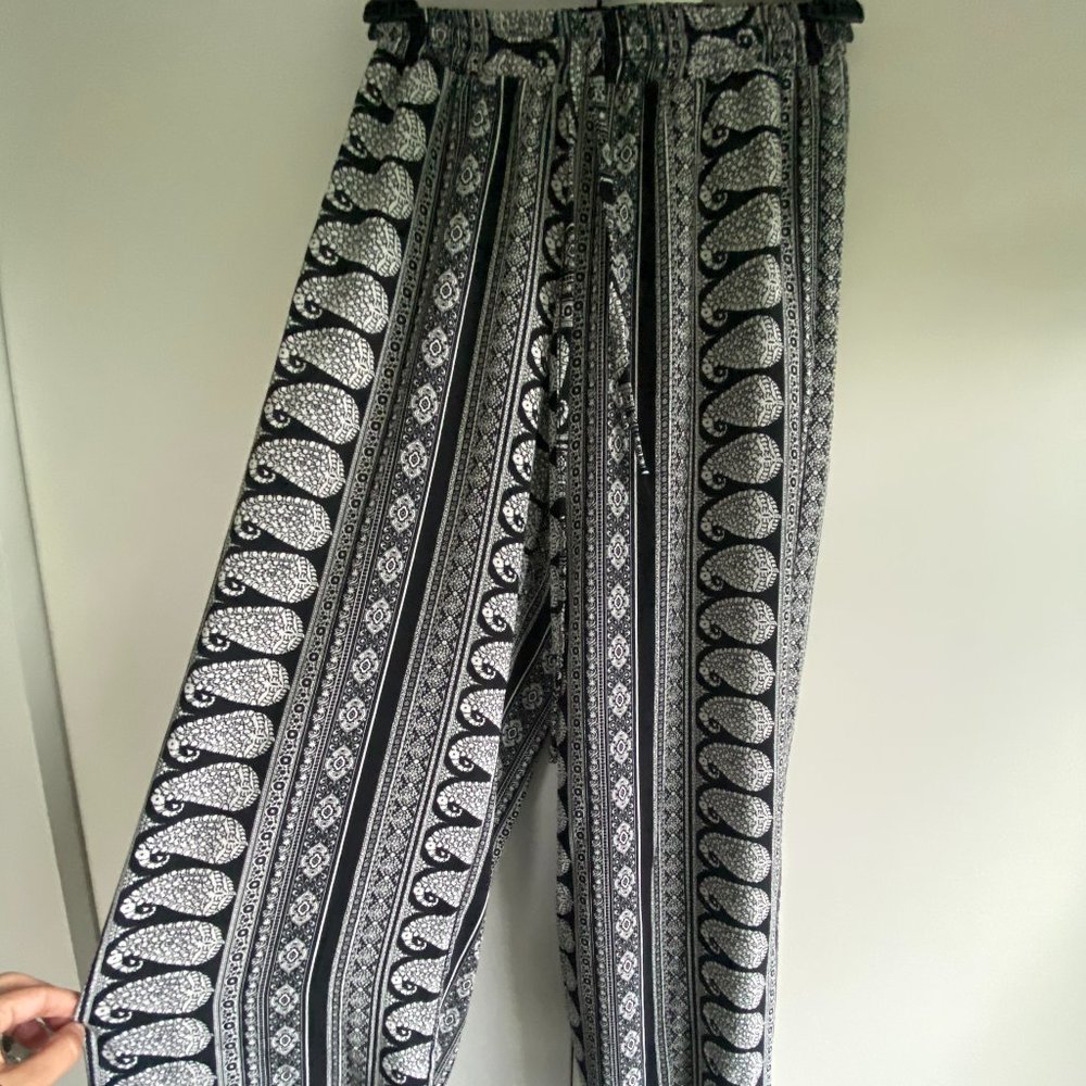 Black/White Patterned Pants XS